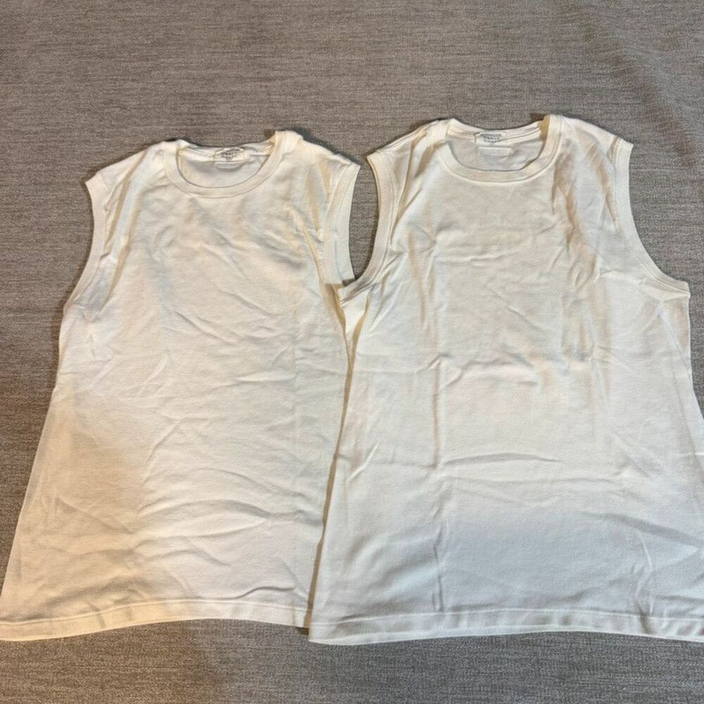 Calvin Klein men’s medium undershirt muscle shirts cream, white cotton